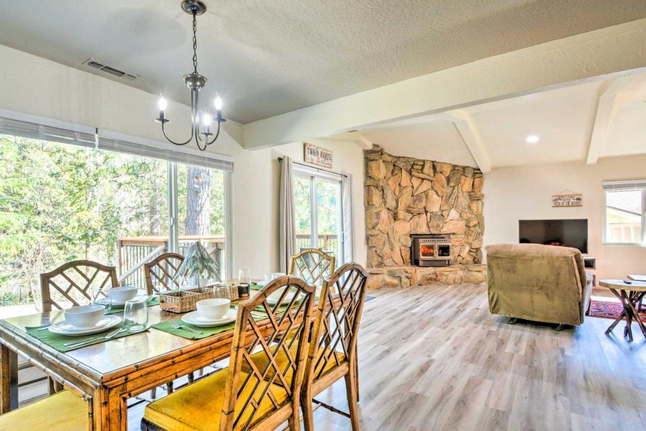 Sherwood Forest Cabin With Deck And Fire Pit! Twain Harte Eksteriør billede
